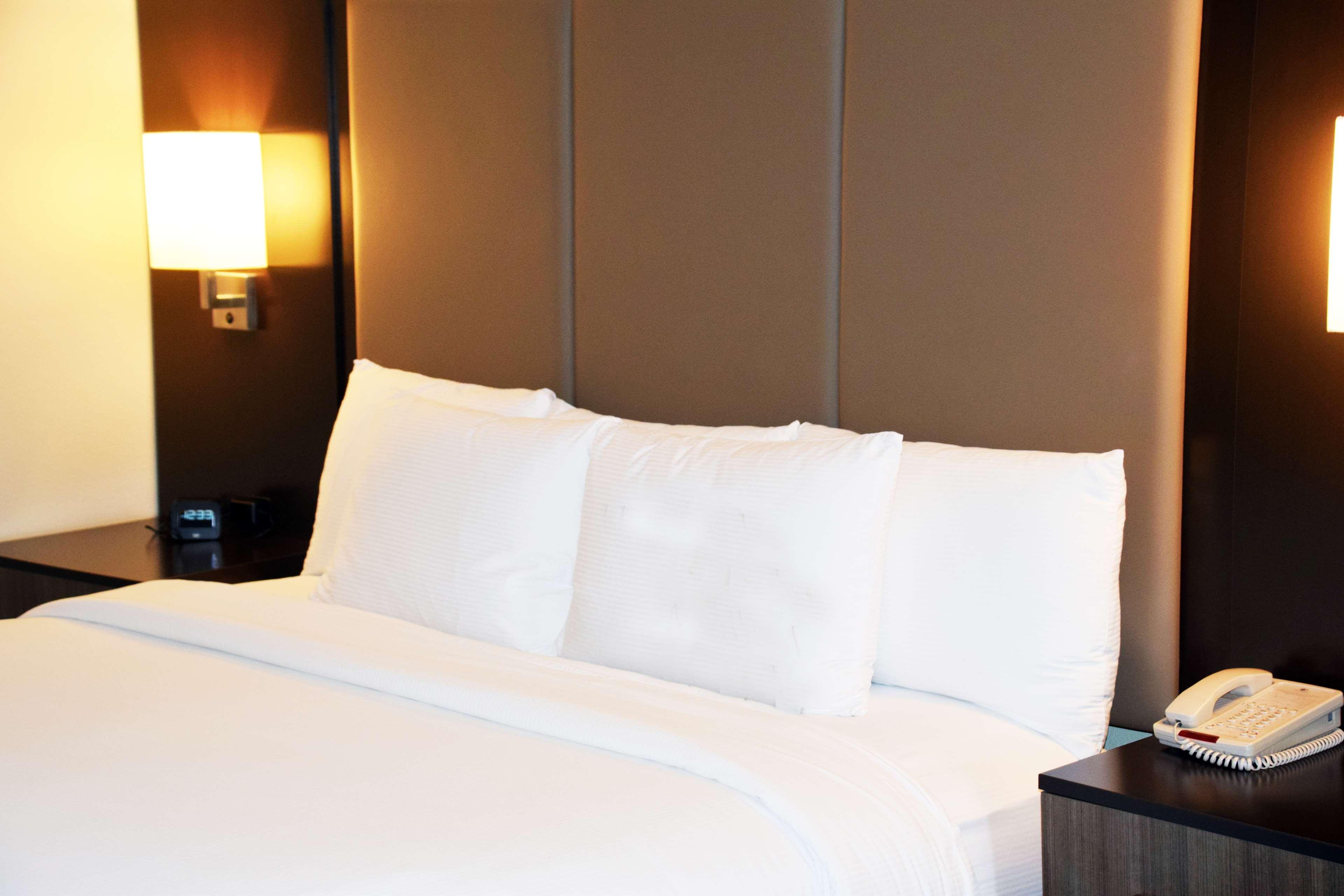 Doubletree By Hilton Montgomery Downtown Extérieur photo