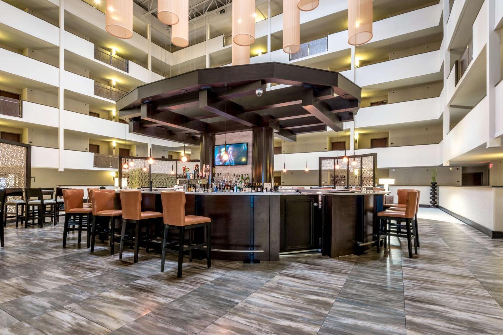 Doubletree By Hilton Montgomery Downtown Extérieur photo