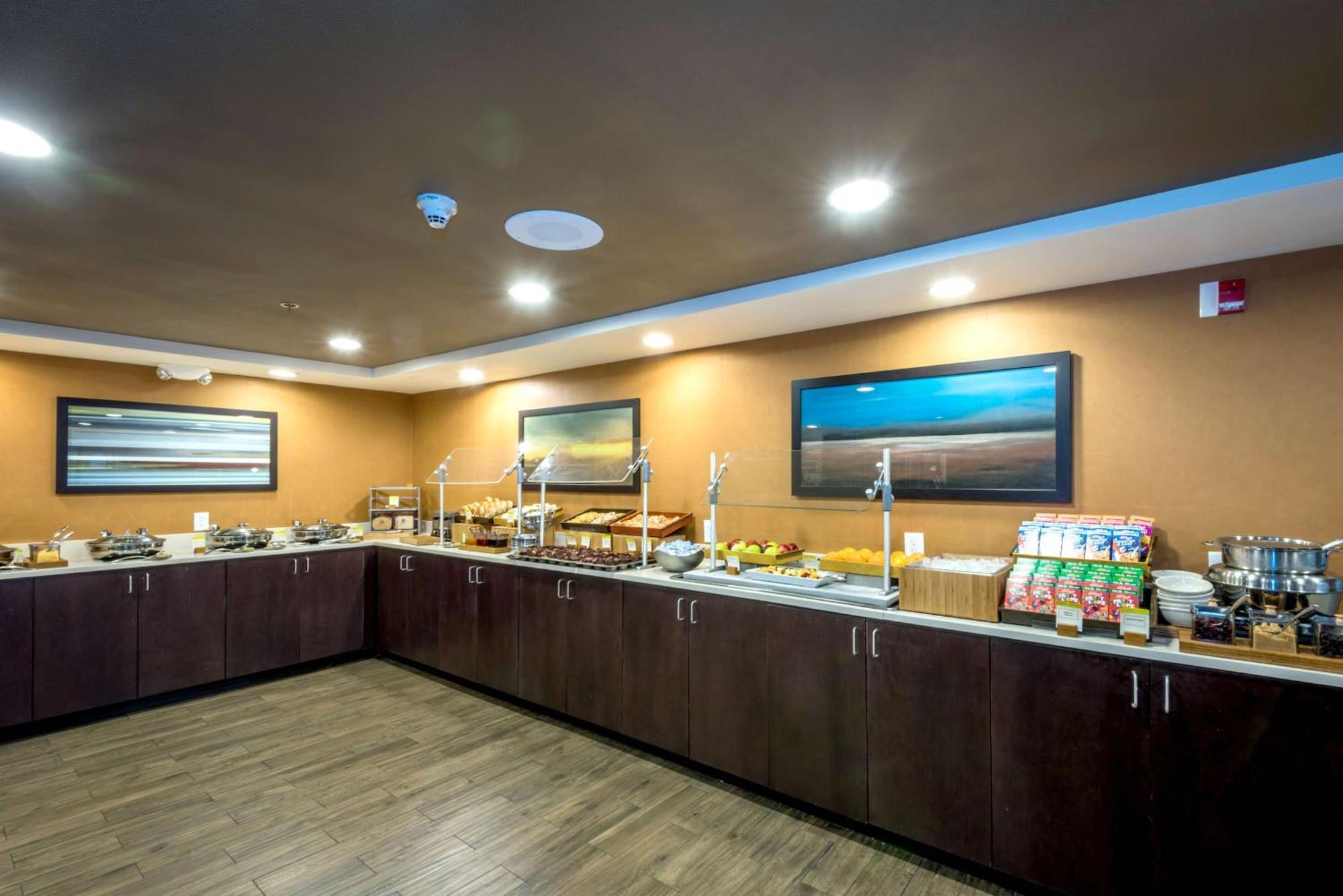 Doubletree By Hilton Montgomery Downtown Extérieur photo
