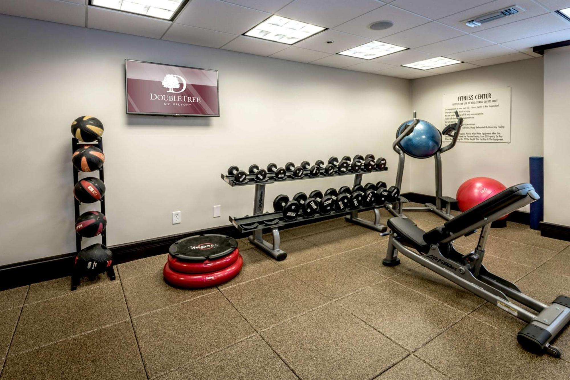 Doubletree By Hilton Montgomery Downtown Extérieur photo