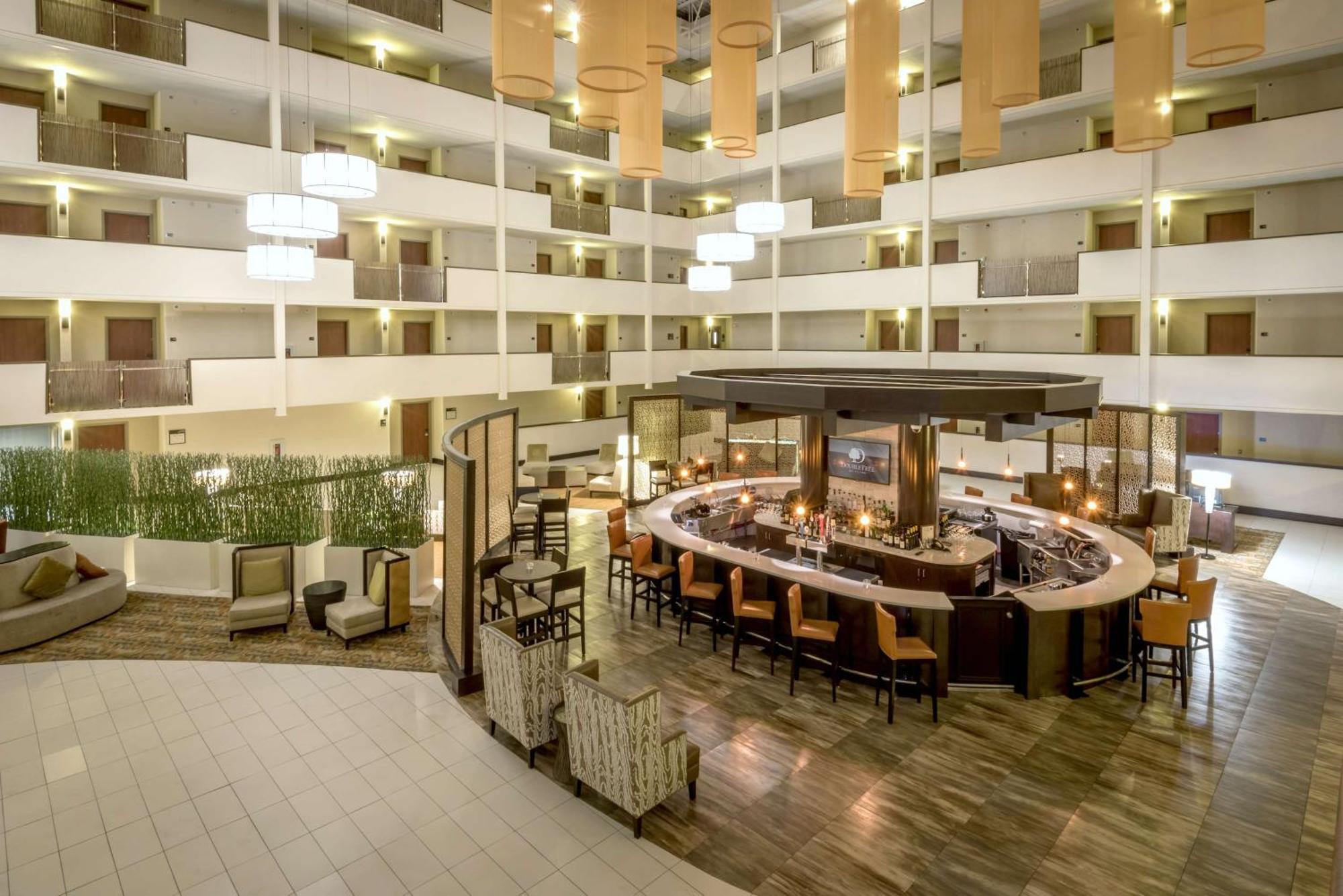 Doubletree By Hilton Montgomery Downtown Extérieur photo