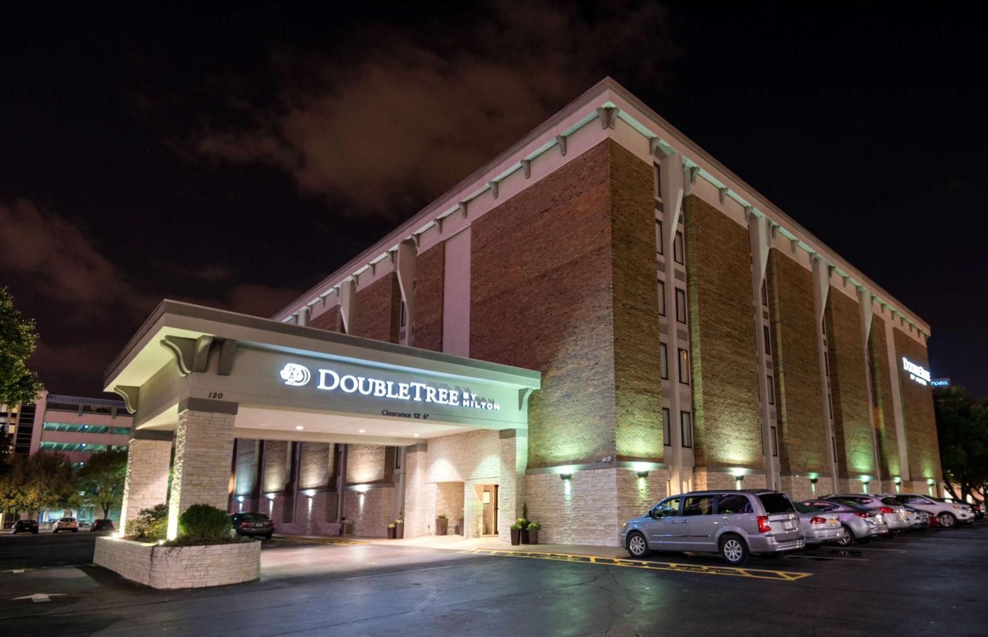 Doubletree By Hilton Montgomery Downtown Extérieur photo