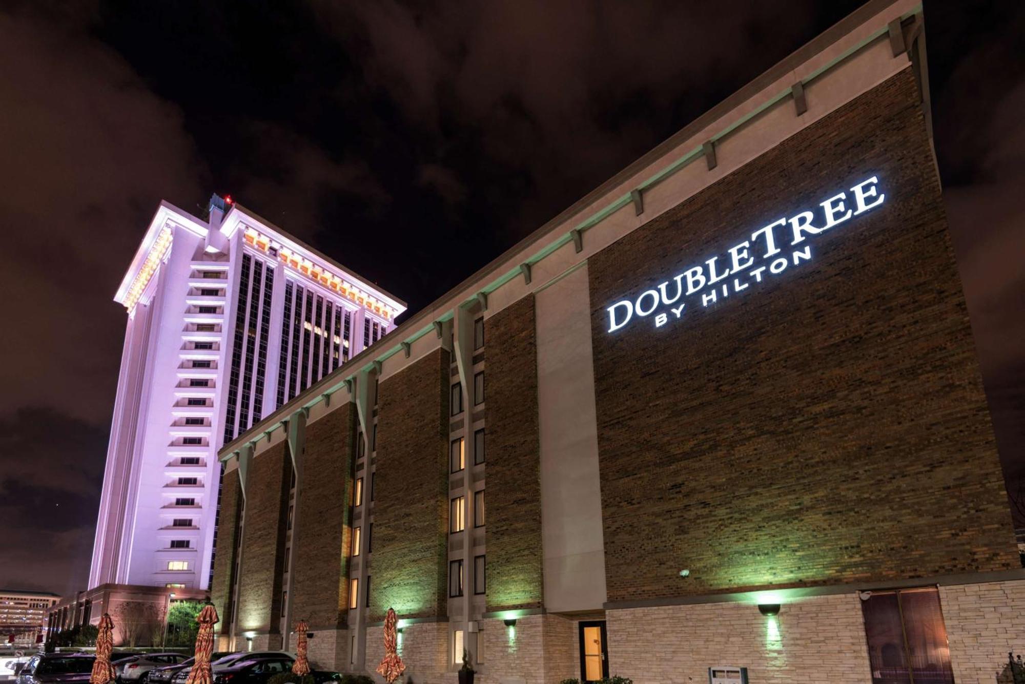 Doubletree By Hilton Montgomery Downtown Extérieur photo