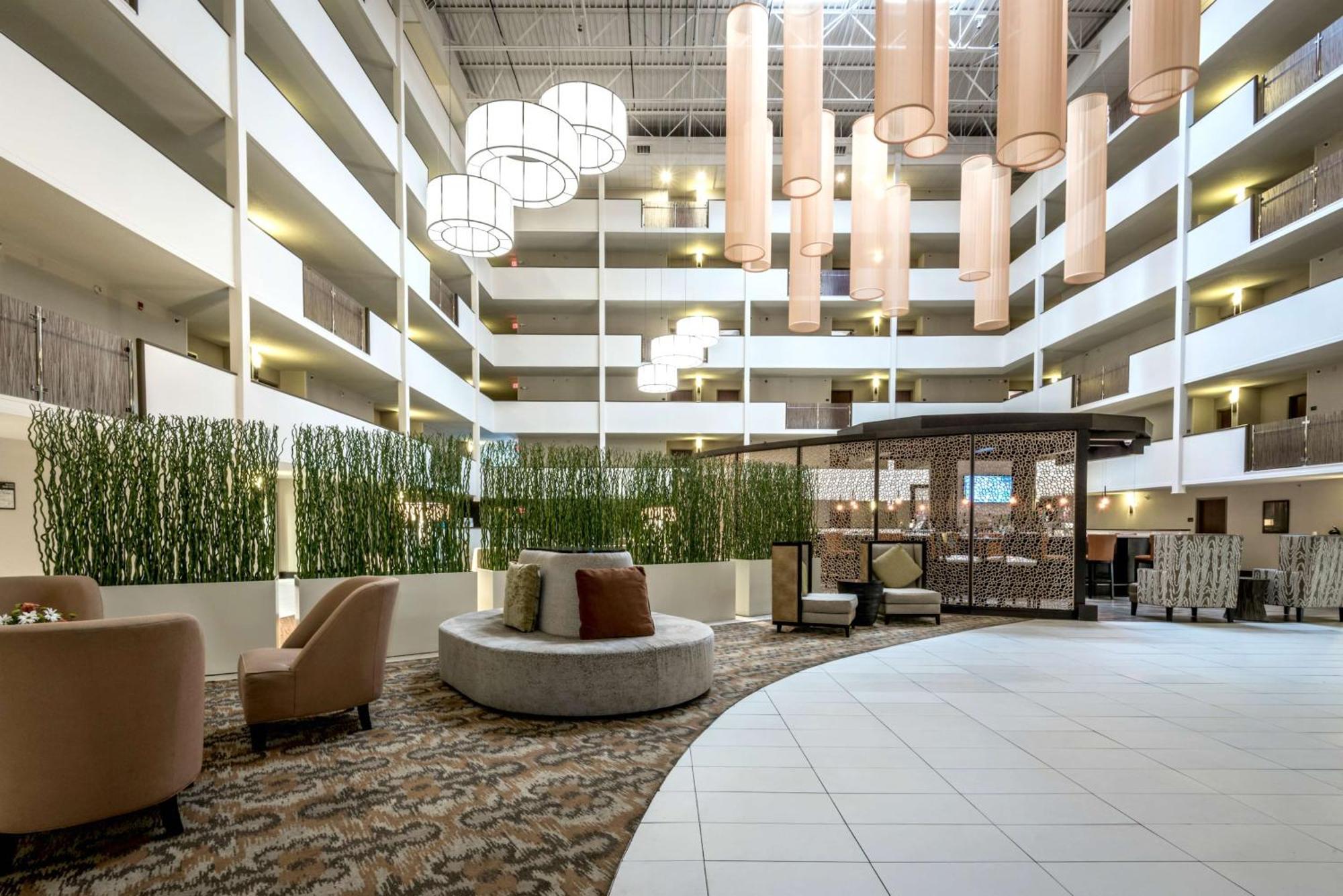 Doubletree By Hilton Montgomery Downtown Extérieur photo